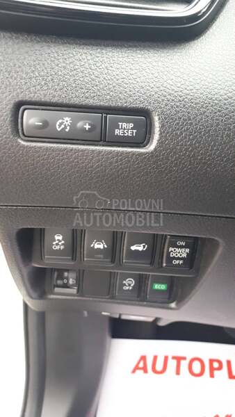 Nissan X-Trail 2.0d N O V/ LED 4X4