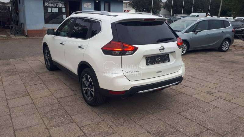 Nissan X-Trail 2.0d N O V/ LED 4X4