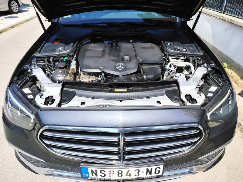 Mercedes Benz E 300 MOD 2021