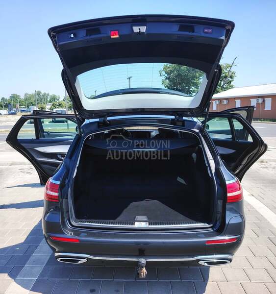 Mercedes Benz E 300 MOD 2021