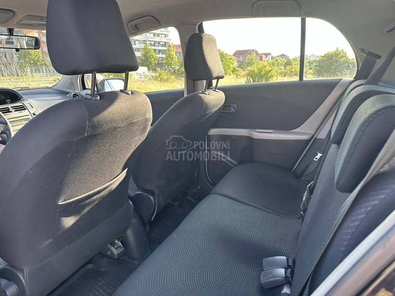 Toyota Yaris 1.3 CH