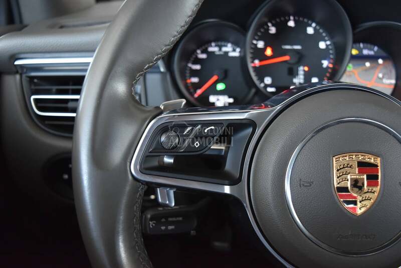 Porsche Macan 2.0