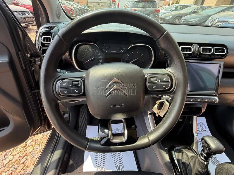 Citroen C3 Aircross 1.2/SHINE