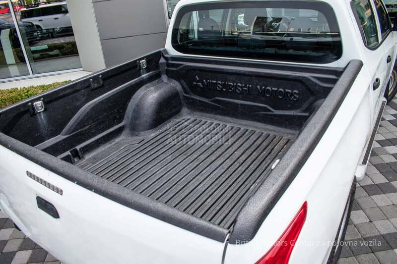 Mitsubishi L200 