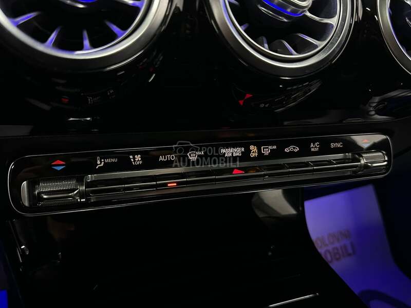 Mercedes Benz CLA 180 CDI  PAN AMB AUT