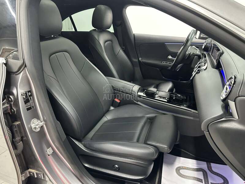 Mercedes Benz CLA 180 CDI  PAN AMB AUT