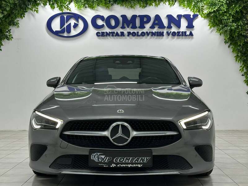 Mercedes Benz CLA 180 CDI  PAN AMB AUT