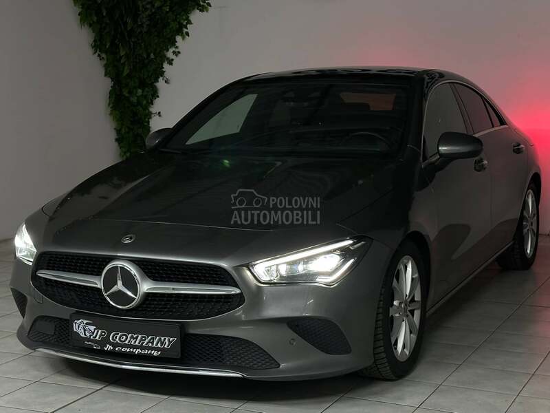 Mercedes Benz CLA 180 CDI  PAN AMB AUT