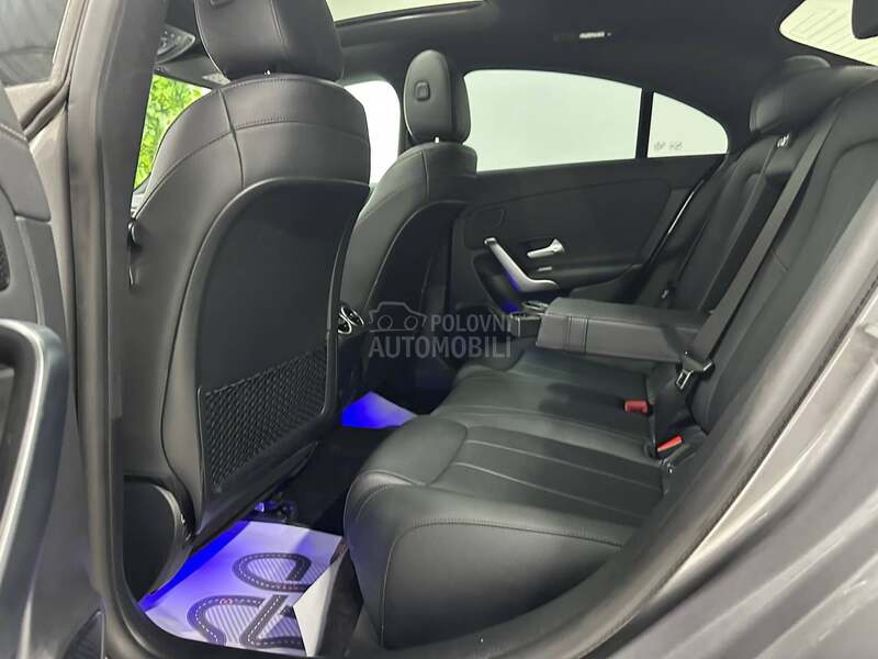 Mercedes Benz CLA 180 CDI  PAN AMB AUT