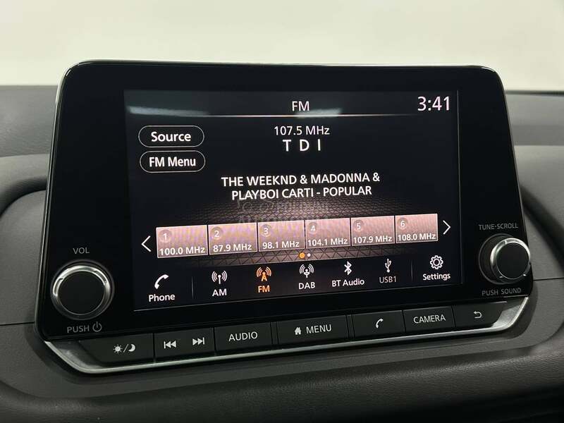 Nissan Qashqai 1.3   NEW MODEL PAN