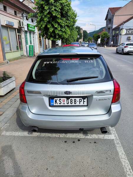 Subaru Legacy R