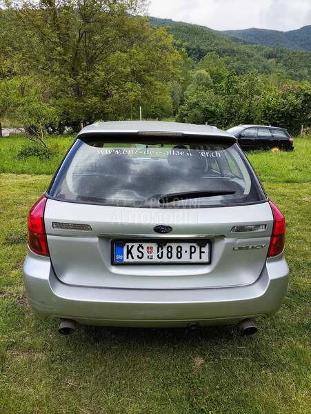 Subaru Legacy R