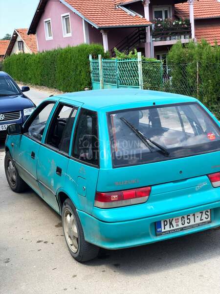 Suzuki Swift 