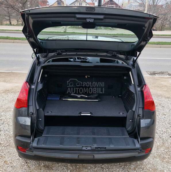 Peugeot 3008 1.6HDI 84k.w Eu5