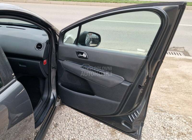 Peugeot 3008 1.6HDI 84k.w Eu5