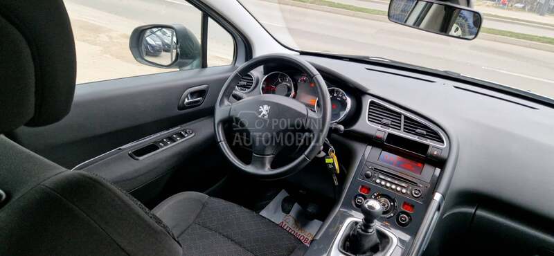 Peugeot 3008 1.6 HDI Allure