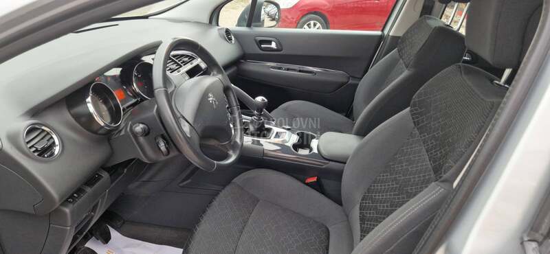 Peugeot 3008 1.6 HDI Allure