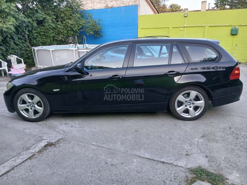BMW 320 