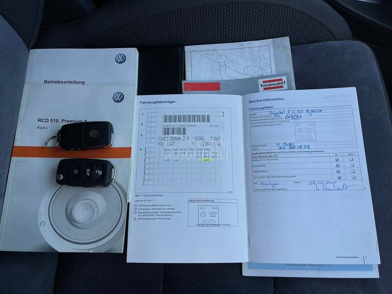 Volkswagen Touran 2.0 TDI DSG LED CH