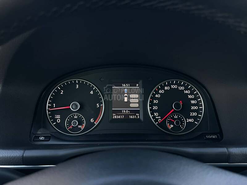 Volkswagen Touran 2.0 TDI DSG LED CH