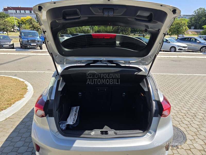 Ford Focus CONNECTED
