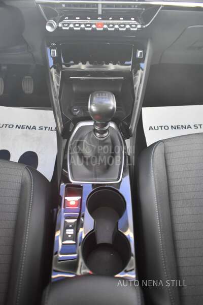 Peugeot 2008 1.2 Allure MT