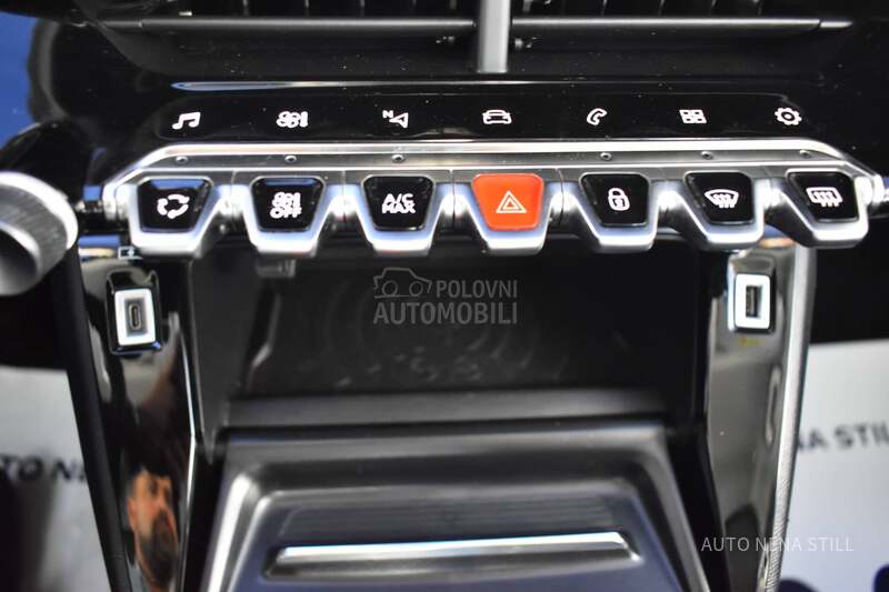 Peugeot 2008 1.2 Allure MT