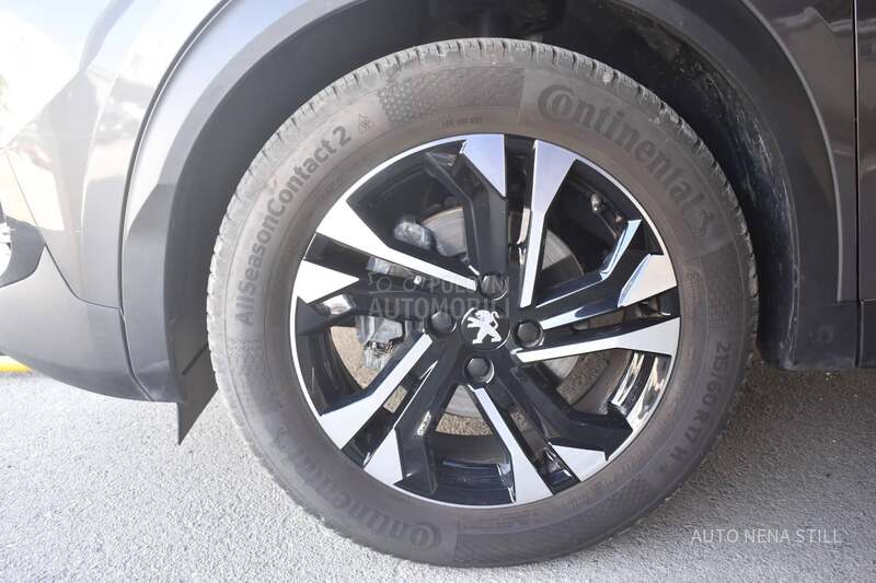 Peugeot 2008 1.2 Allure MT