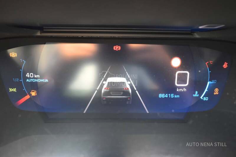 Peugeot 2008 1.2 Allure MT