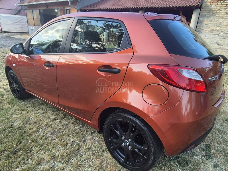 Mazda 2 1.3 b