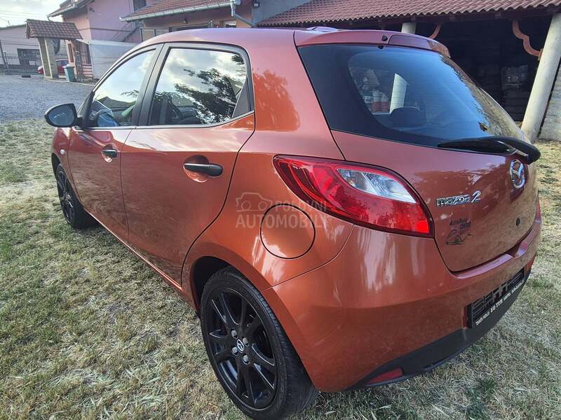 Mazda 2 1.3 b