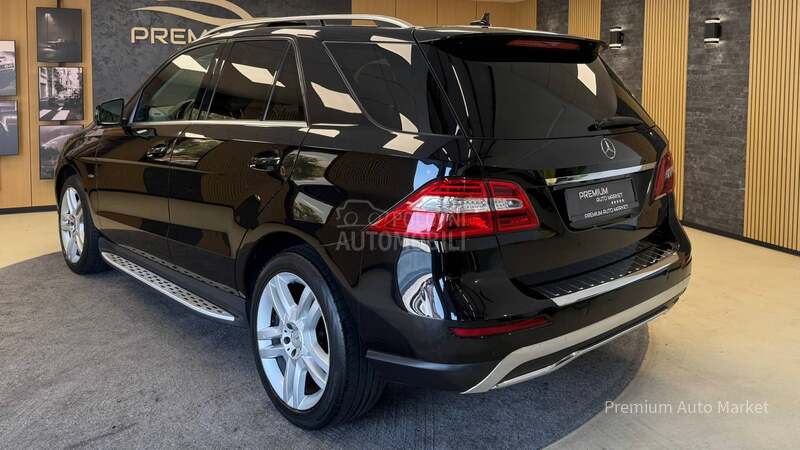 Mercedes Benz ML 350 //3.0d//PANO//SALON