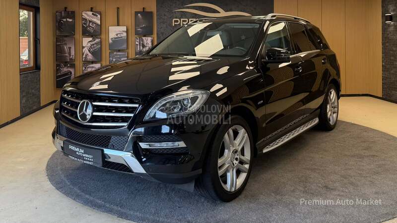 Mercedes Benz ML 350 //3.0d//PANO//SALON