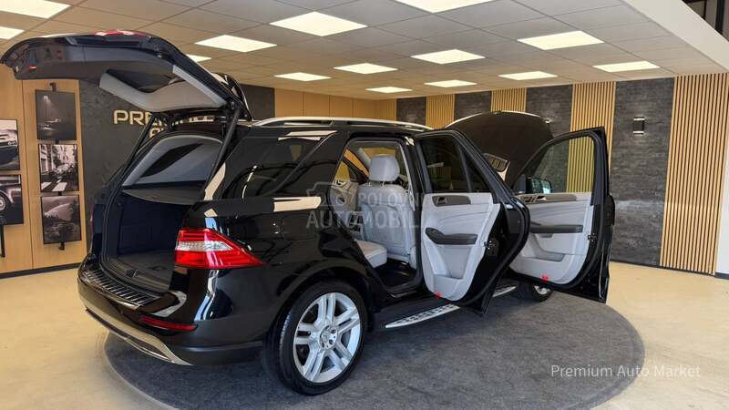 Mercedes Benz ML 350 //3.0d//PANO//SALON