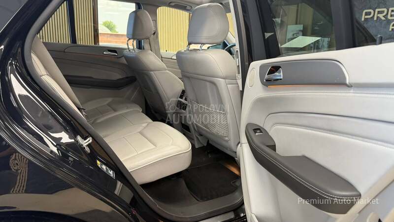 Mercedes Benz ML 350 //3.0d//PANO//SALON