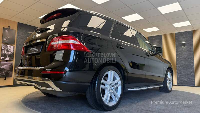 Mercedes Benz ML 350 //3.0d//PANO//SALON