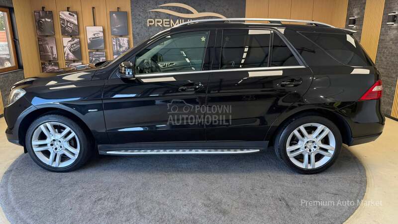 Mercedes Benz ML 350 //3.0d//PANO//SALON