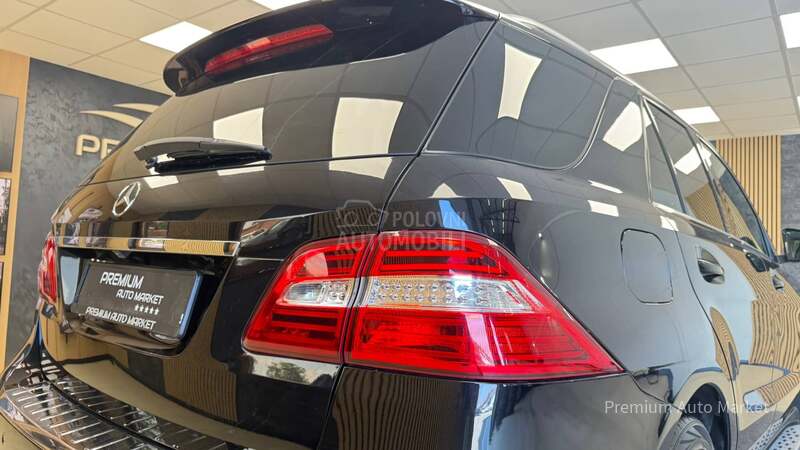 Mercedes Benz ML 350 //3.0d//PANO//SALON