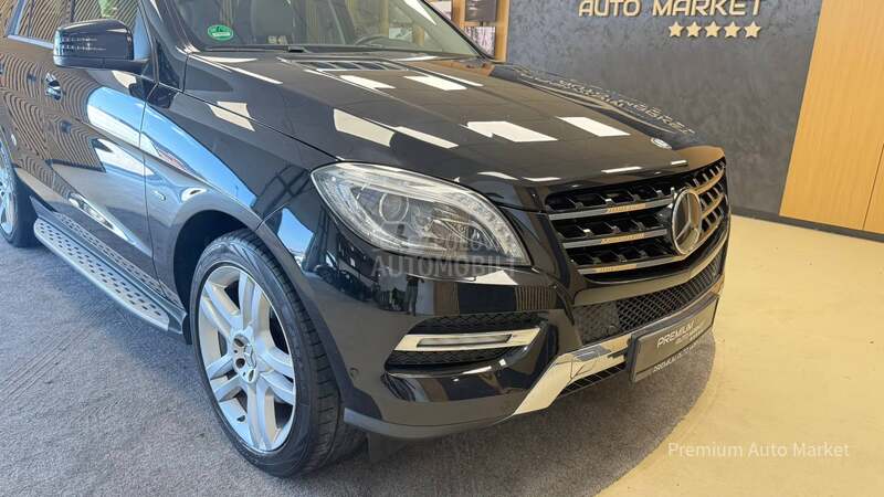Mercedes Benz ML 350 //3.0d//PANO//SALON