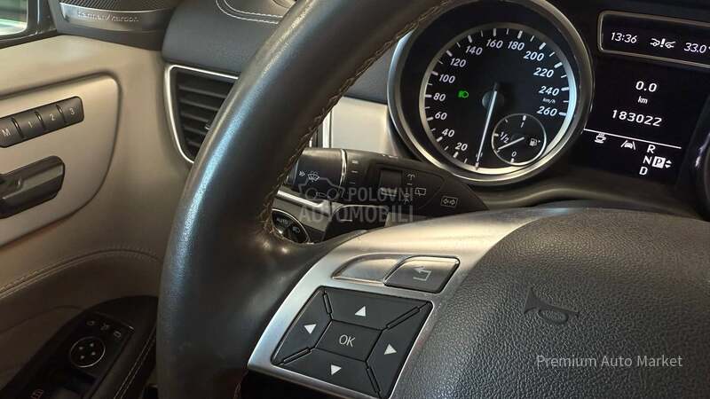 Mercedes Benz ML 350 //3.0d//PANO//SALON