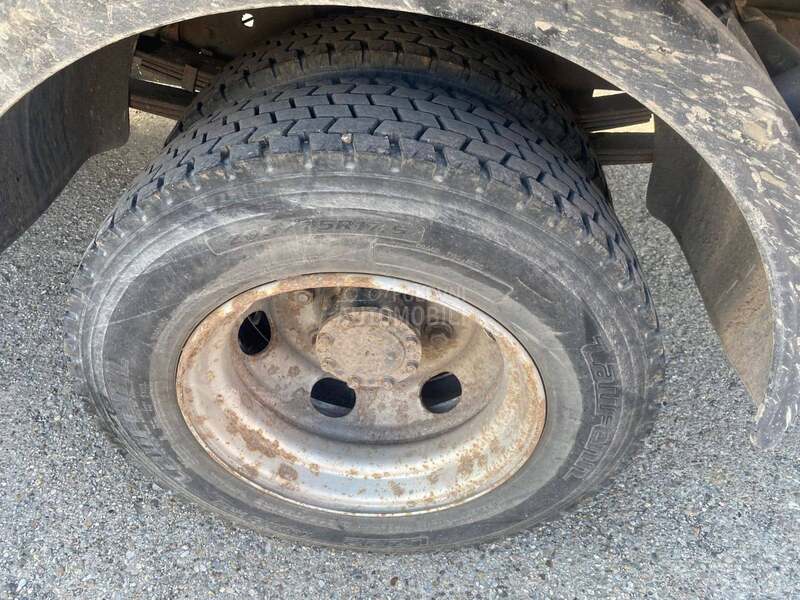 Mitsubishi Fuso FE85/trostrani kiper