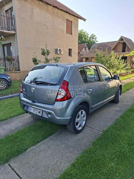 Dacia Sandero 1.6