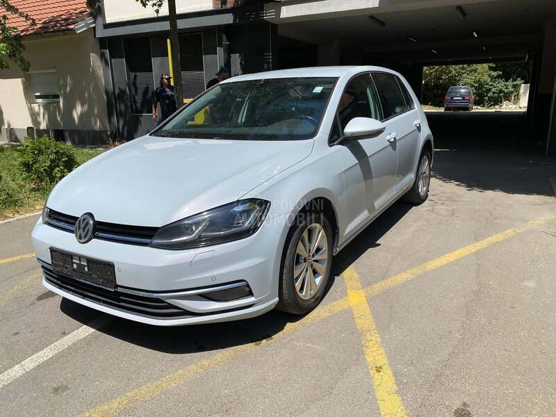 Volkswagen Golf 7 1.0 TSI