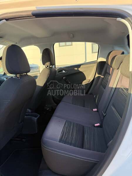 Peugeot 208 1.5 HDi