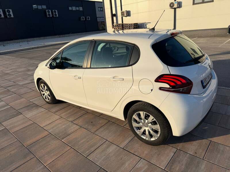 Peugeot 208 1.5 HDi