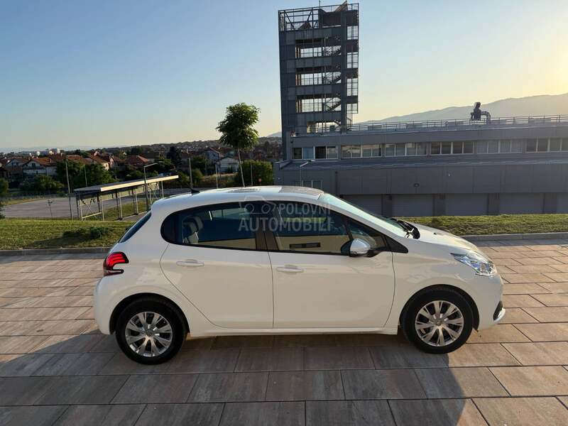Peugeot 208 1.5 HDi