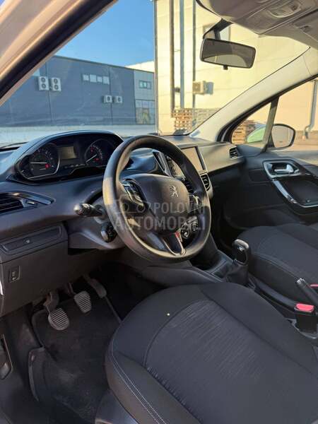 Peugeot 208 1.5 HDi