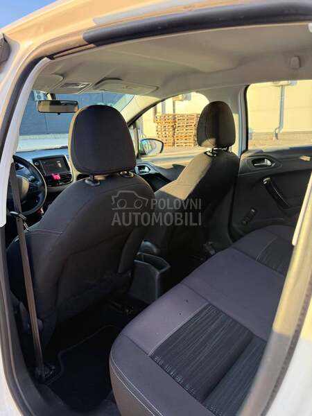 Peugeot 208 1.5 HDi