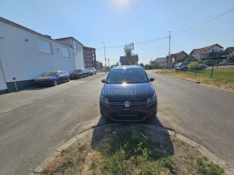Volkswagen Touran 2.0 tdi xenon led