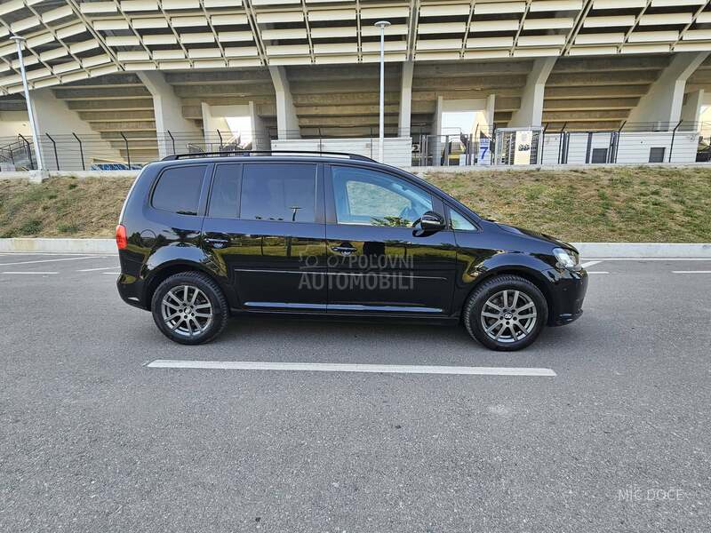 Volkswagen Touran 2.0 tdi xenon led